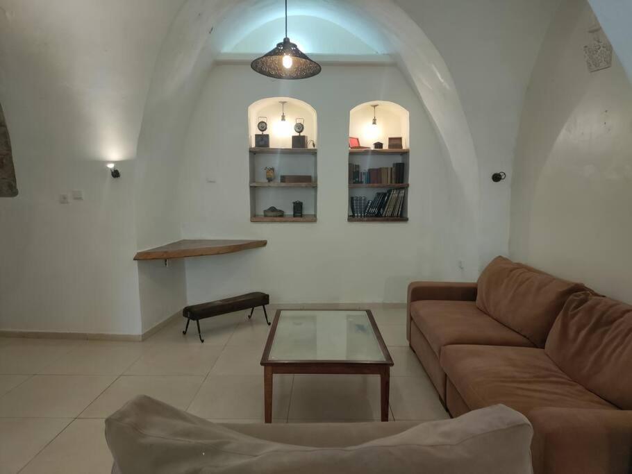 שלווה בעיר העתיקה - Peace In The Heart Of The Old City Safed Exterior photo