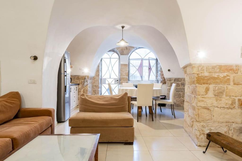 שלווה בעיר העתיקה - Peace In The Heart Of The Old City Safed Exterior photo